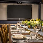 The Duniway Portland, A Hilton Hotel 
